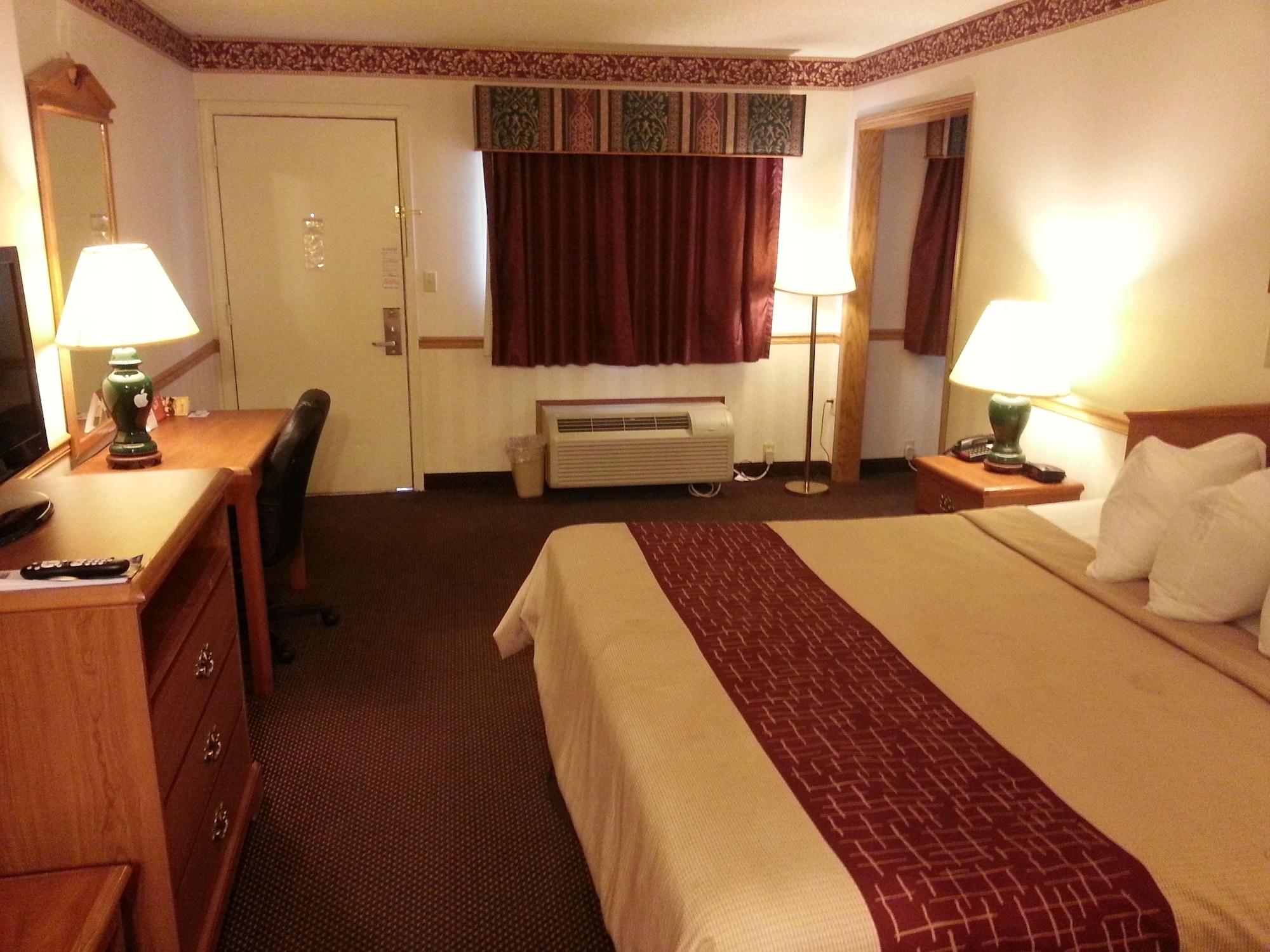 Days Inn & Suites By Wyndham Monroe Dış mekan fotoğraf