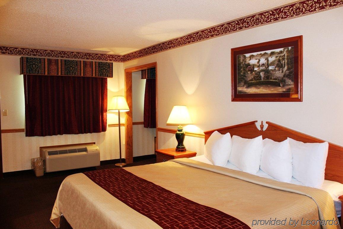 Days Inn & Suites By Wyndham Monroe Oda fotoğraf