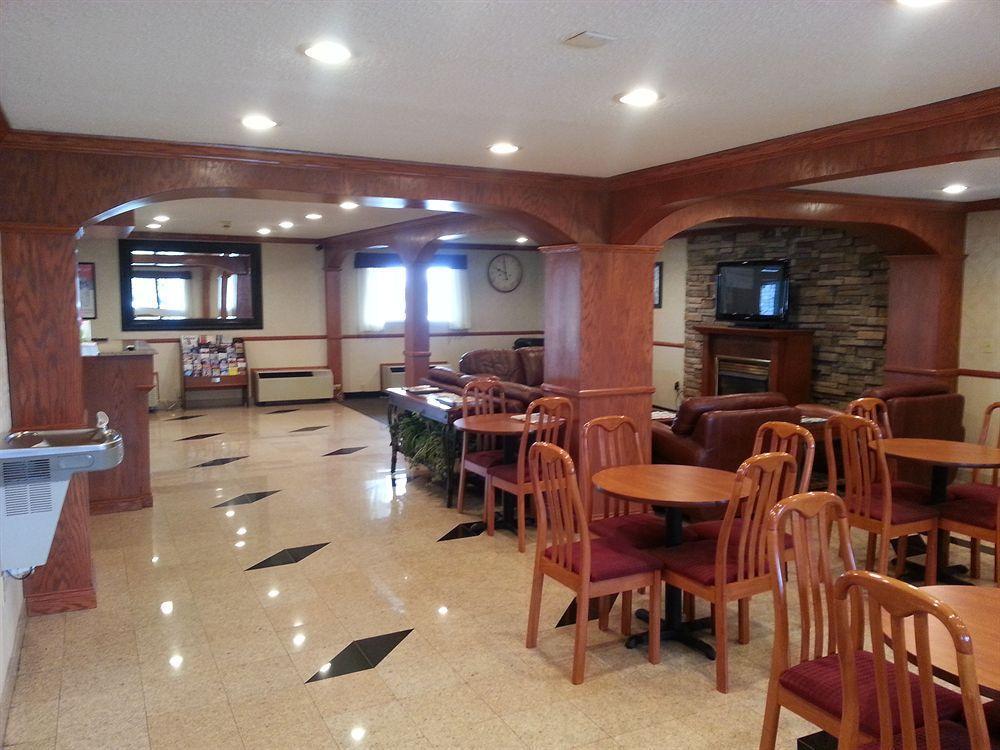 Days Inn & Suites By Wyndham Monroe Dış mekan fotoğraf