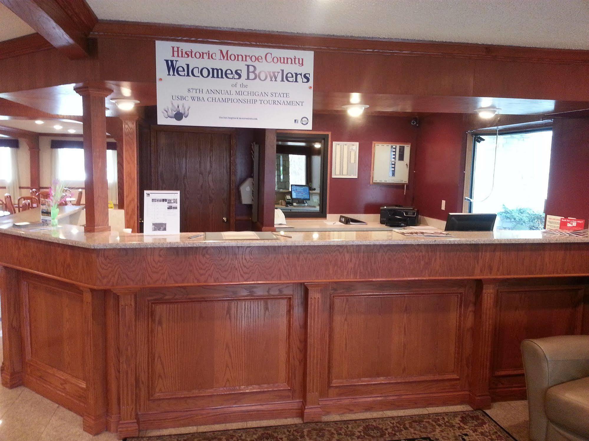 Days Inn & Suites By Wyndham Monroe Dış mekan fotoğraf